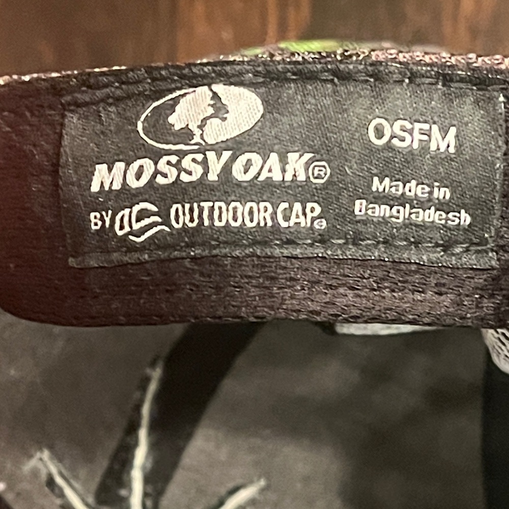 Mossy Oak Camo Cap - Picture 3 of 9